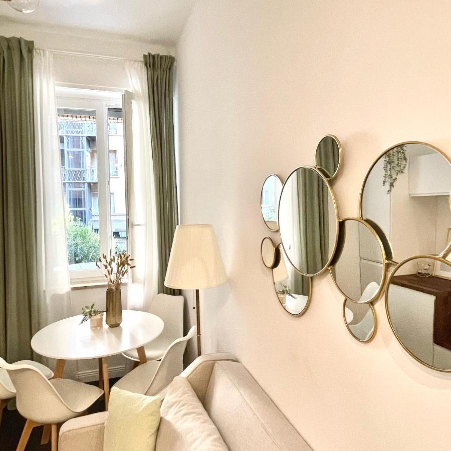 Bilocale Di Prestigio: Milano Centro Apartamento Exterior foto